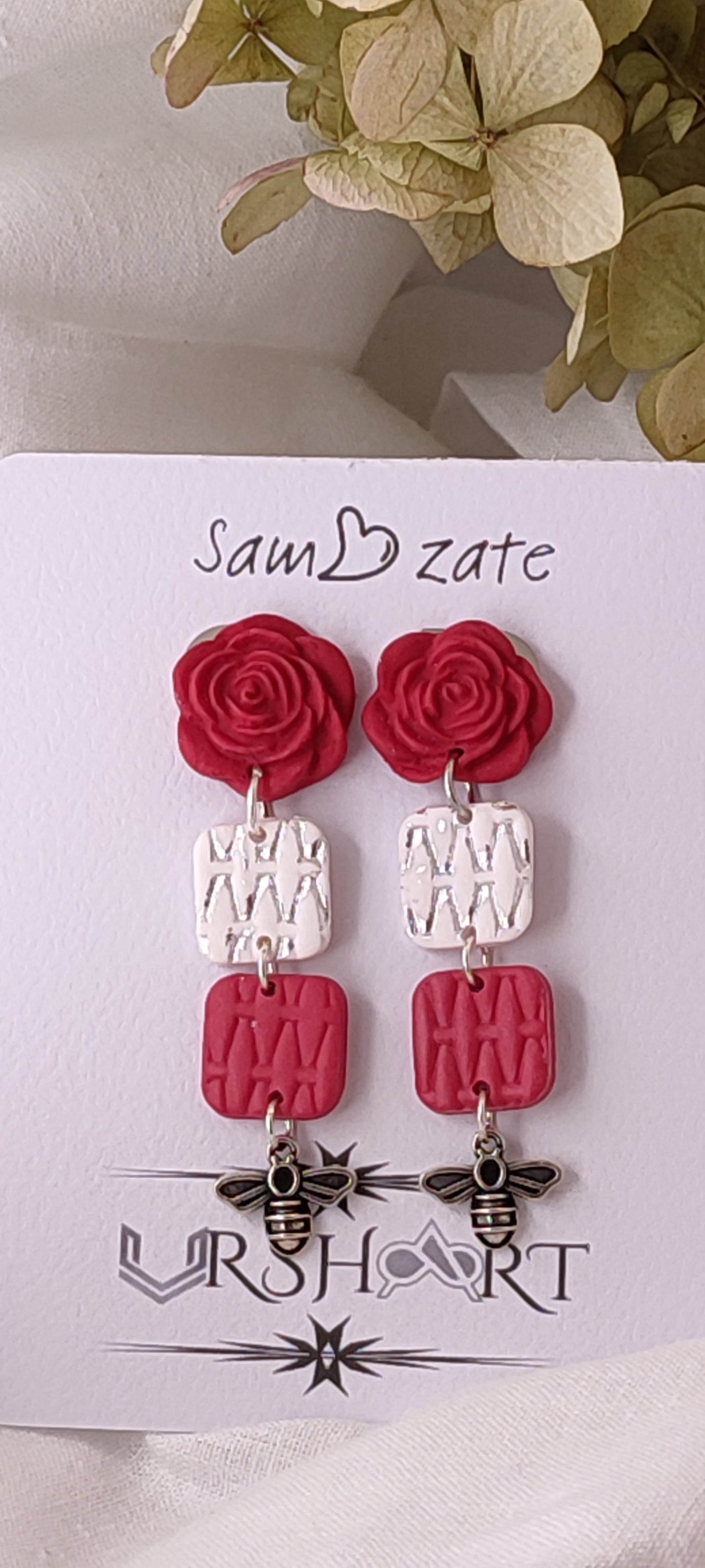 Rose Dangle Bee