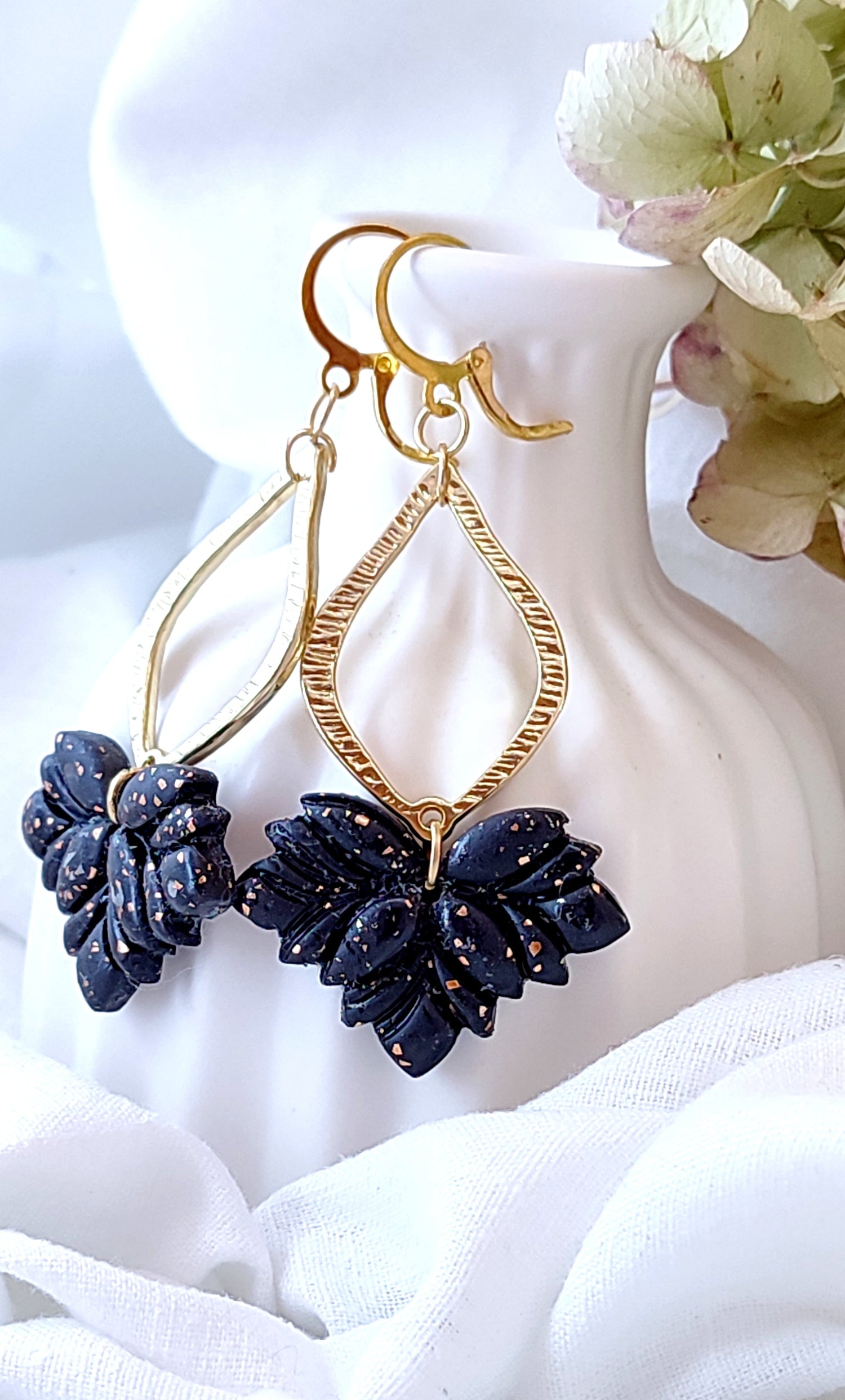 ALL DANGLE EARRINGS